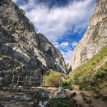 Entre Valles * Benllera