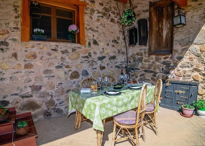 Entre Valles Country house Benllera