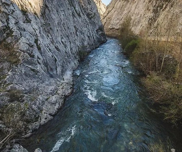 Entre Valles * Benllera